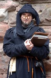 Member of the Compagnie Saint Georges during the time machine at Haut Koenigsbourg castle. - © Jean-Luc Stadler