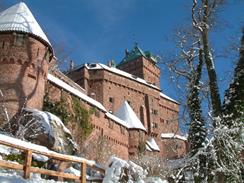 Le logis du château du Haut-Koenigsbourg sous la neige - © Cédric Populus