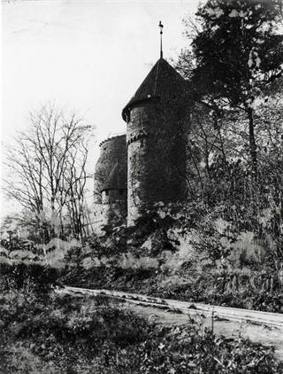 south west fortification wall and southern tower of the grand bastion - DBV/Inventaire Alsace - Haut-Koenigsbourg castle, Alsace, France
