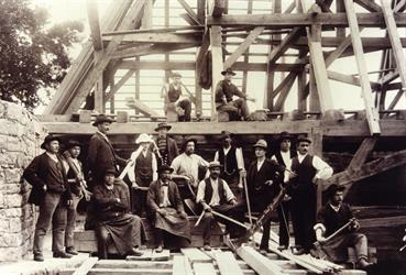 Brenner and his carpenter team - © DBV/Inventaire Alsace