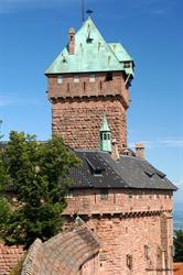 Le donjon vu depuis le grand bastion du château du Haut-Koenigsbourg - © Jean-Luc Stadler