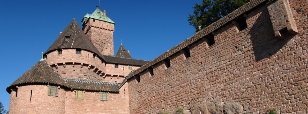 Vue à partir du début du chemin d'accès©CD67 - © CD67 - Château du Haut-Koenigsbourg, Alsace, France