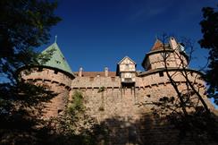 Le grand bastion du château du Haut-Koenigsbourg vu depuis l'Ouest - © Jean-Luc Stadler