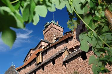 The keep of Haut-Koenigsbourg castle seen from the entrance pathway - © Jean-Luc Stadler