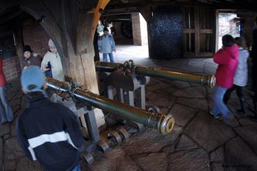 The cannons of the grand bastion at Haut Koenigsbourg castle - © Jean-Luc Stadler
