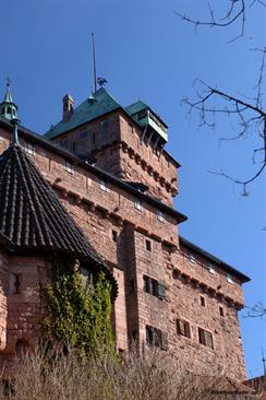 Keep of the Haut Koenigsbourg, seen from the entrance pathway - © Jean-Luc Stadler